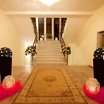 Hotell Demy