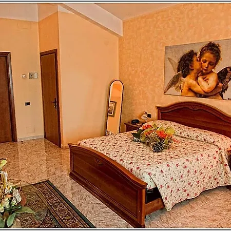 Hotel Demy
